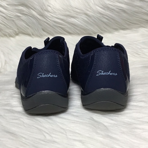 Skechers Women’s Breathe Easy Opportuknitty Slip-On Sneakers, Navy, Size 9.5 - Picture 6 of 8